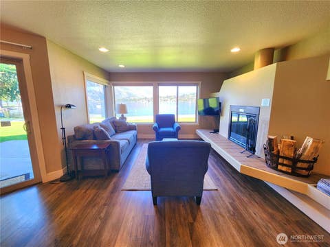 Photo of 1 Beach 555-C LN, Manson, WA 98831 (MLS # 2570037)
