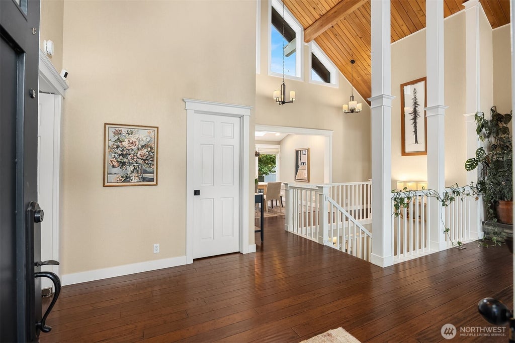 Photo of 1542 10th Place N, Edmonds, WA 98020 (MLS # 2570778)