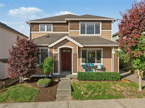 Photo of 17071 165th Avenue SE, Renton, WA 98058 (MLS # 2595379)