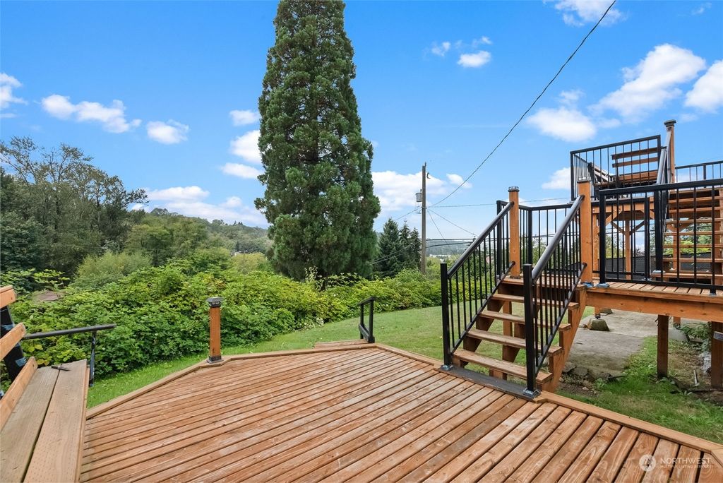 Photo of 10207 10th Avenue S, Seattle, WA 98168 (MLS # 2292682)