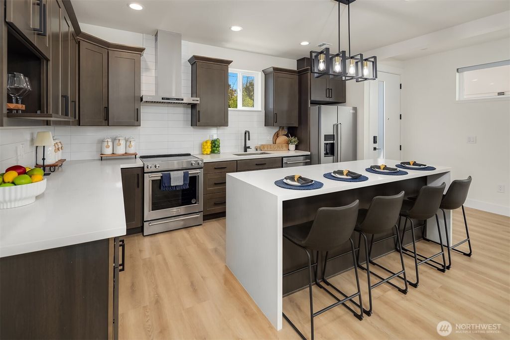 Photo of 6905 46th Avenue S, Seattle, WA 98118 (MLS # 2428327)