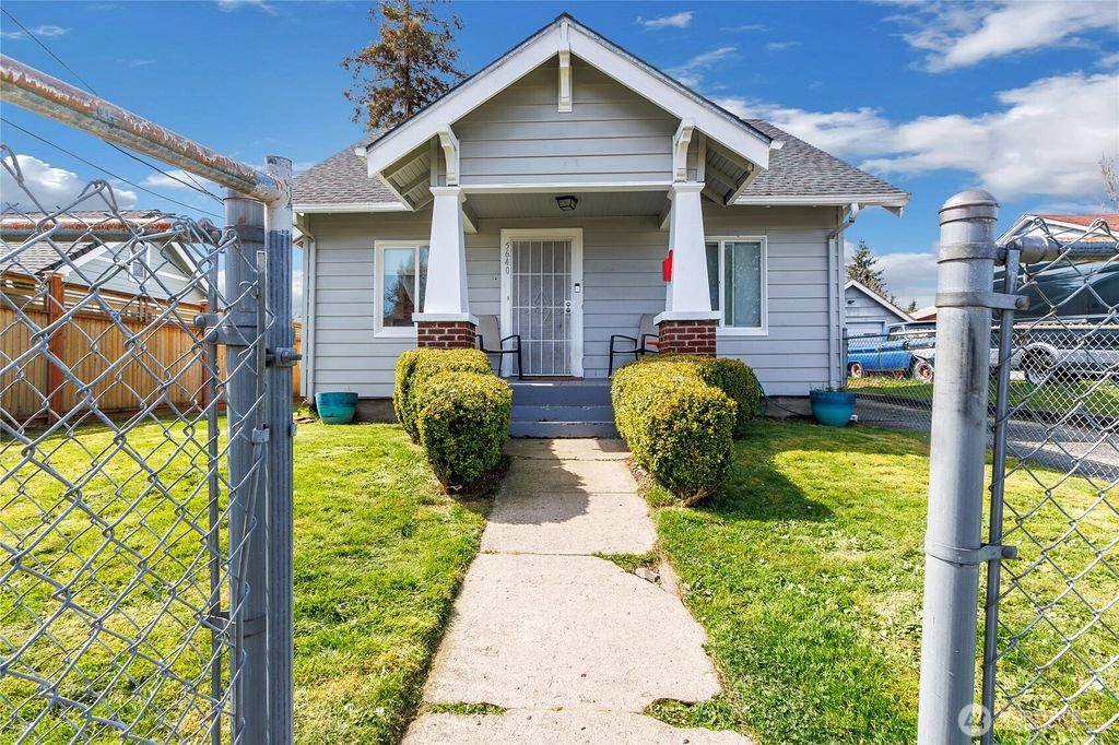 Photo of 5640 S I St, Tacoma, WA 98408 (MLS # 2503871)