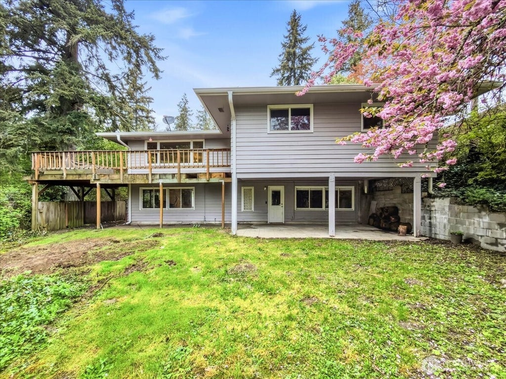 Photo of 16901 SE 144th Street, Renton, WA 98059 (MLS # 2506641)