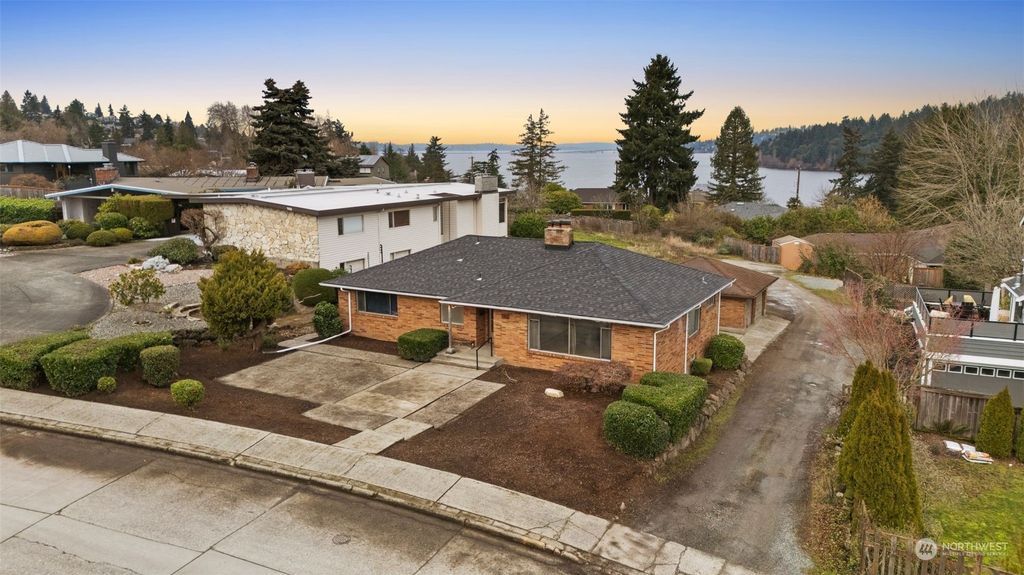 Photo of 5804 S Hawthorn Road, Seattle, WA 98118 (MLS # 2322602)