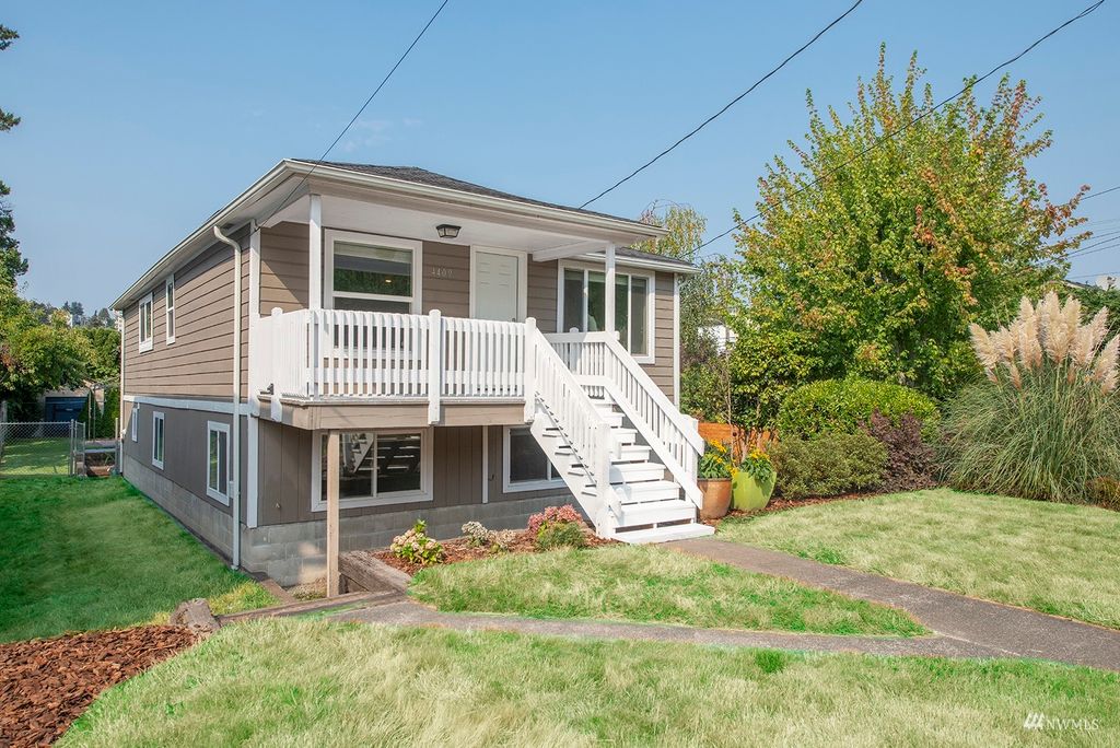 Photo of 4409 26th Avenue SW, Seattle, WA 98106 (MLS # 1995455)