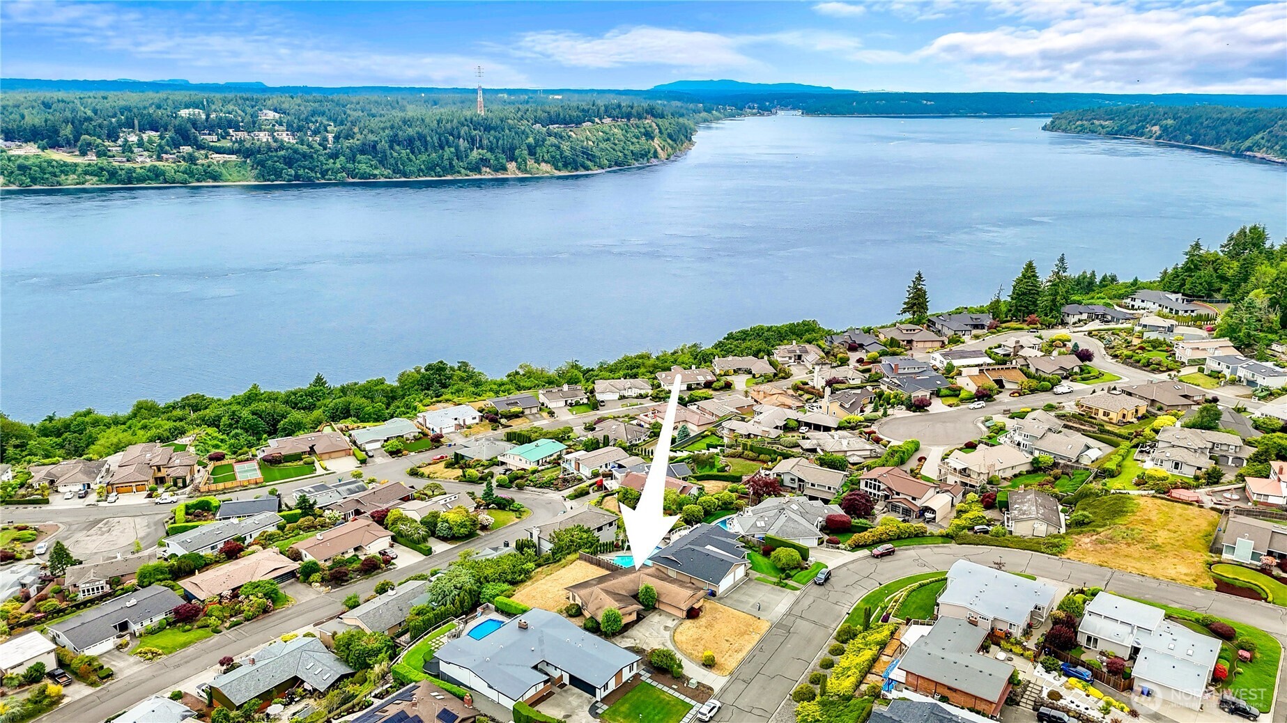 2608 Bridgeview Drive