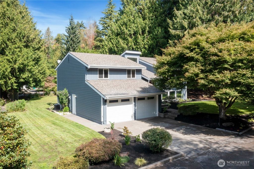 Photo of 2022 SW 306th Lane, Federal Way, WA 98023 (MLS # 2425533)
