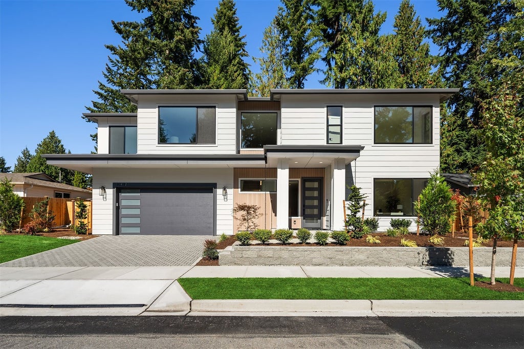Photo of 10452 NE 142nd Street, Kirkland, WA 98034 (MLS # 2594889)