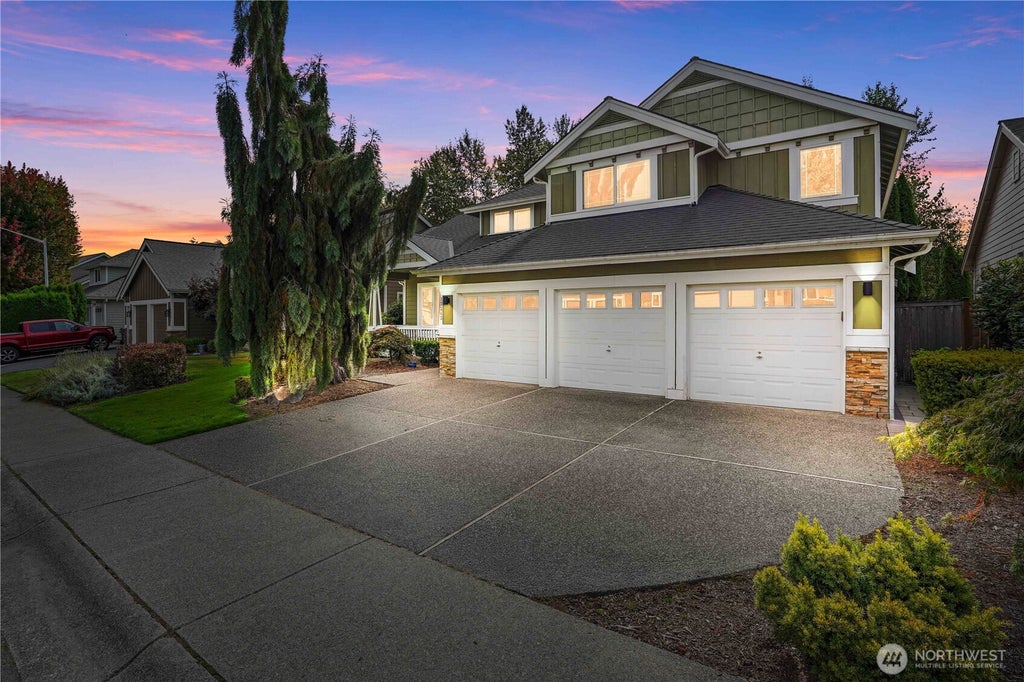 Photo of 17343 SE 187th Street, Renton, WA 98058 (MLS # 2582294)