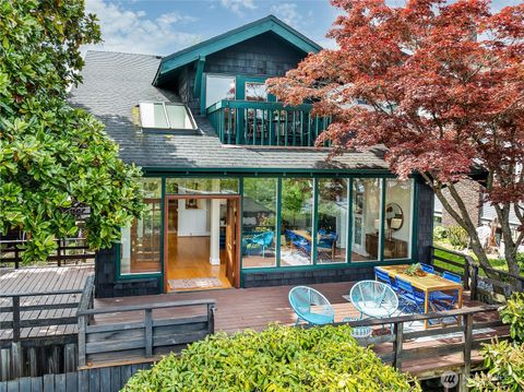 2027 34th Avenue S, Seattle, WA 98144 - MLS#: 2372259