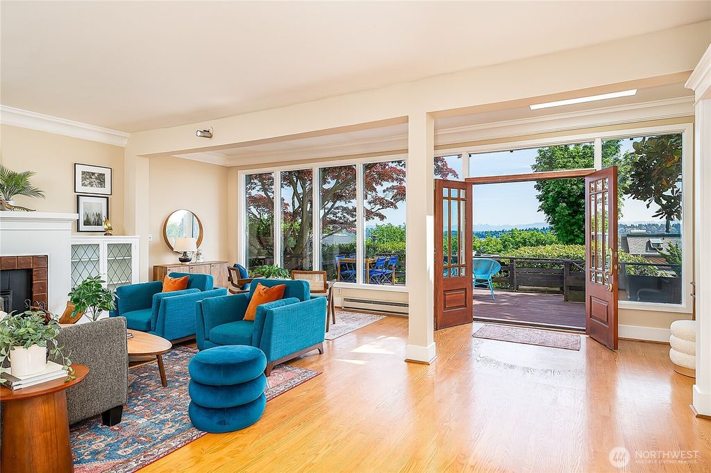 Photo of 2027 34th Avenue S, Seattle, WA 98144 (MLS # 2372259)