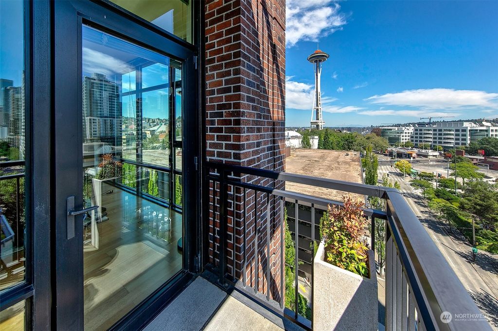 Photo of 2911 2nd Avenue #1102, Seattle, WA 98121 (MLS # 2130320)