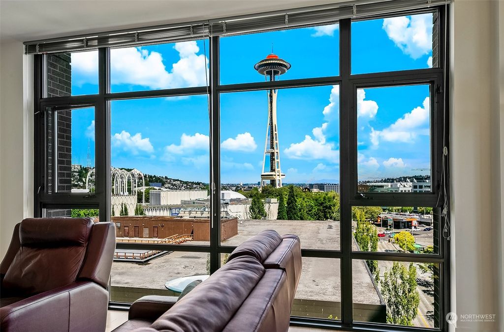 Photo of 2911 2nd Avenue #1102, Seattle, WA 98121 (MLS # 2130320)