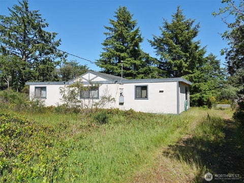 Photo of 307 Pt Brown Avenue SW, Ocean Shores, WA 98569 (MLS # 2534807)