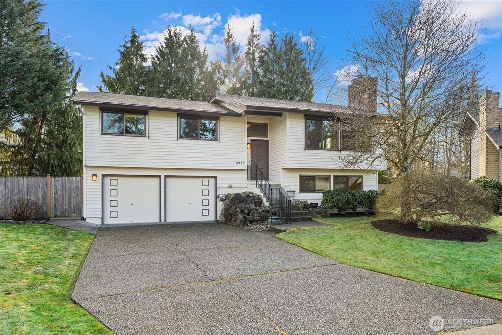 Photo of 12121 NE 161st Street, Bothell, WA 98011 (MLS # 2481359)