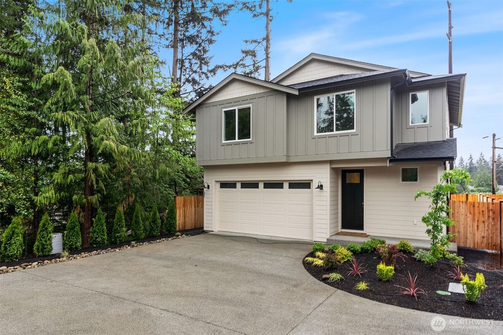 Photo of 2312 75th Street SE, Everett, WA 98203 (MLS # 2524688)