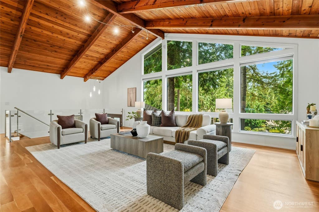 Photo of 2531 Sahalee Drive W, Sammamish, WA 98074 (MLS # 2569688)