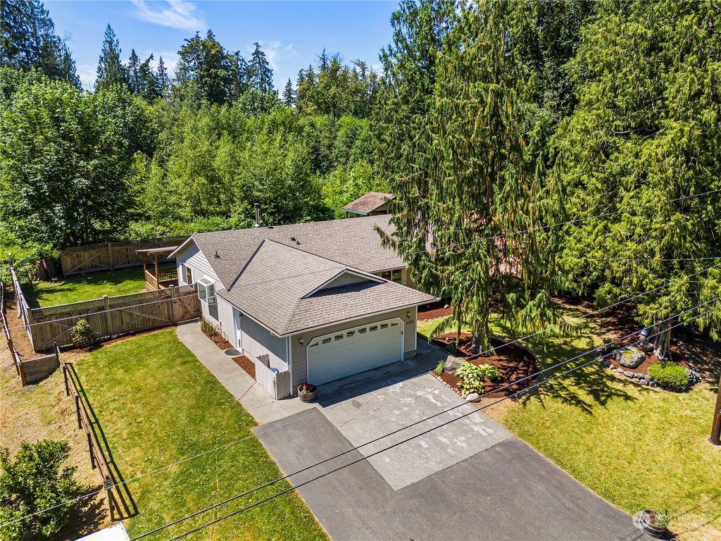 Photo of 11120 83rd Avenue NE, Marysville, WA 98270 (MLS # 2262081)