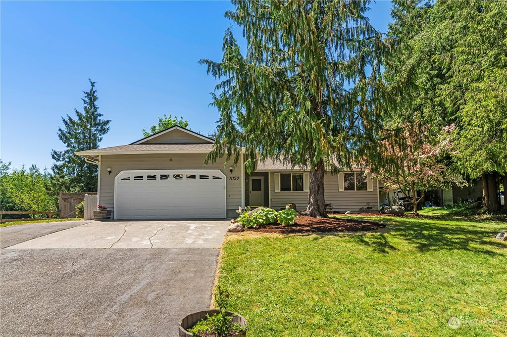 Photo of 11120 83rd Avenue NE, Marysville, WA 98270 (MLS # 2262081)