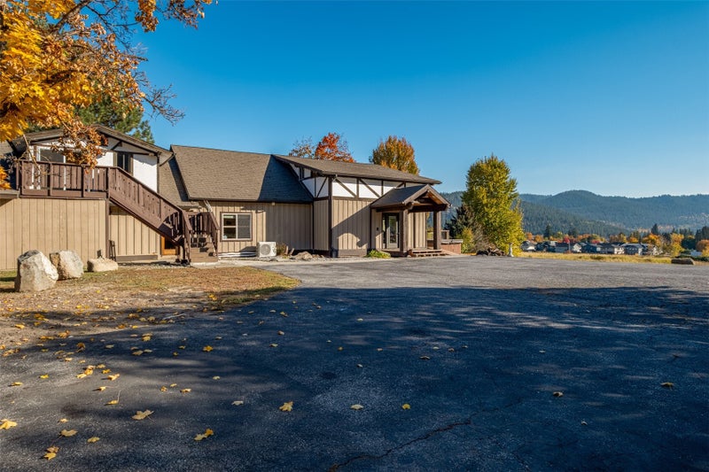 10285 Ski Hill Drive