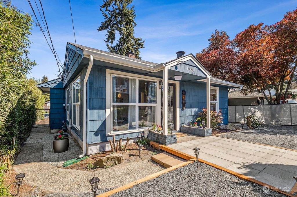 Photo of 15450 10th Avenue SW, Burien, WA 98166 (MLS # 2222987)