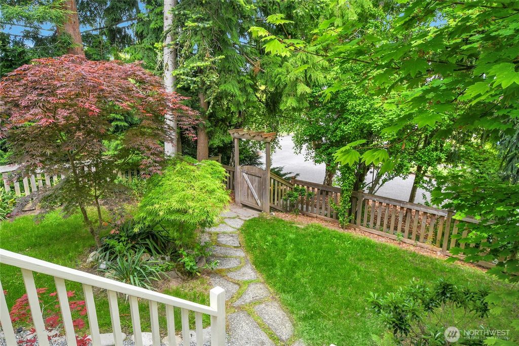 Photo of 7505 32nd Avenue SW, Seattle, WA 98126 (MLS # 2375085)