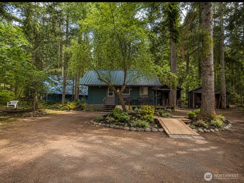 Photo of 123 Mountain Drive N, Ashford, WA 98304 (MLS # 2529729)