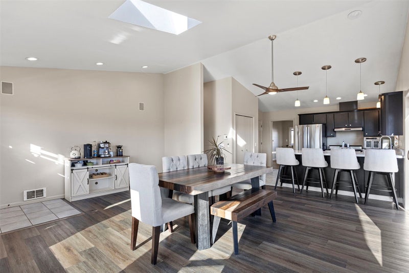 9405 Thomle Road