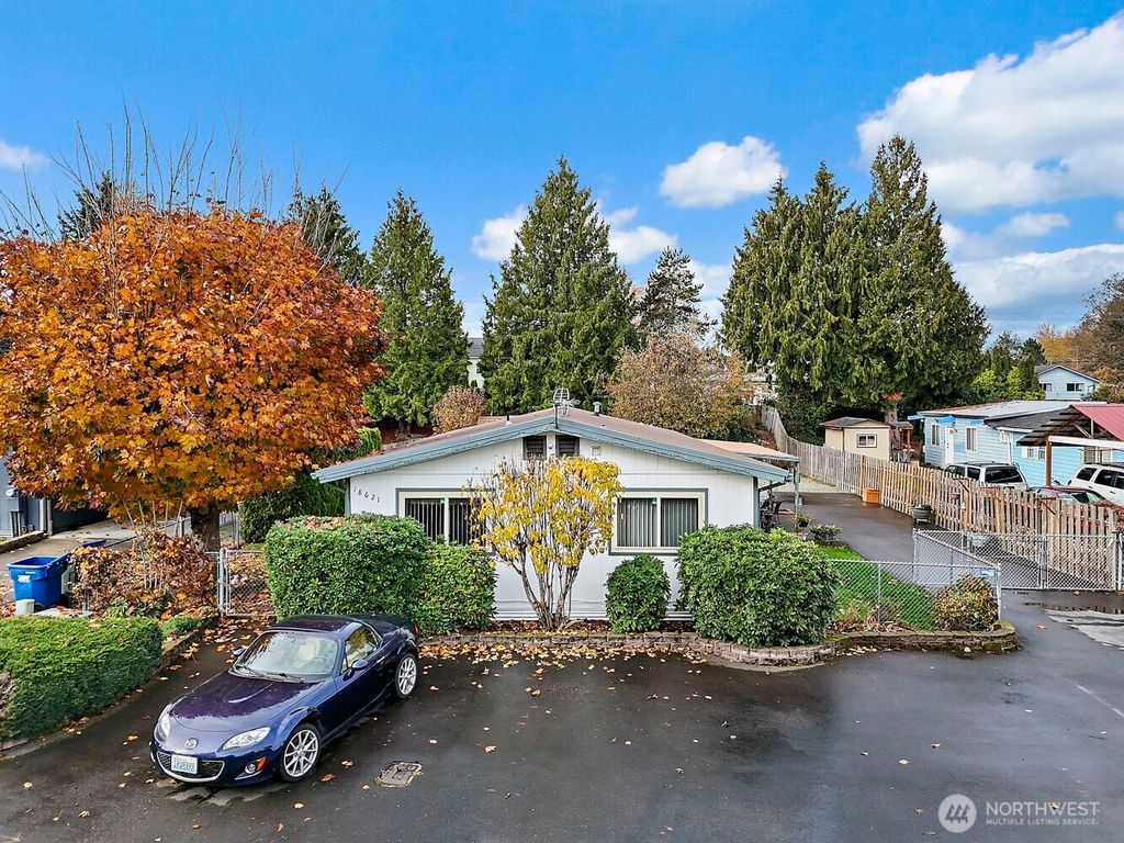 Photo of 18621 109th Avenue SE, Renton, WA 98055 (MLS # 2454164)