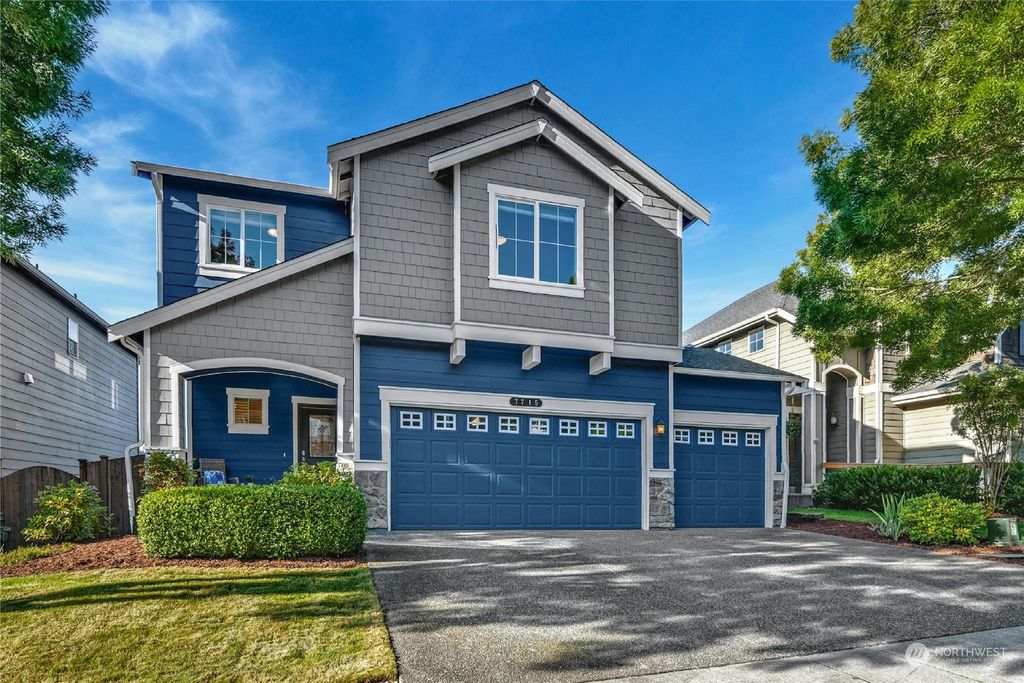 Photo of 7715 NE 201st Place, Kenmore, WA 98028 (MLS # 2263008)