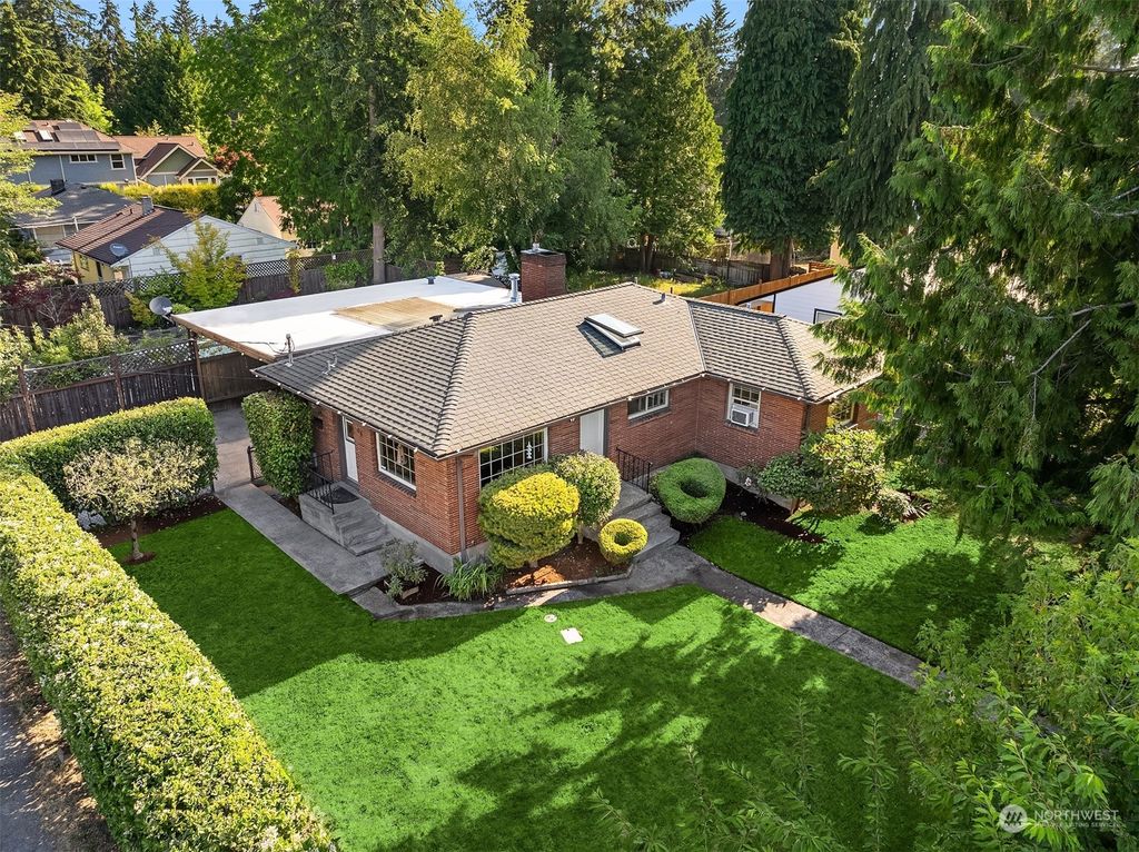 Photo of 506 N 143rd Street, Seattle, WA 98133 (MLS # 2263604)