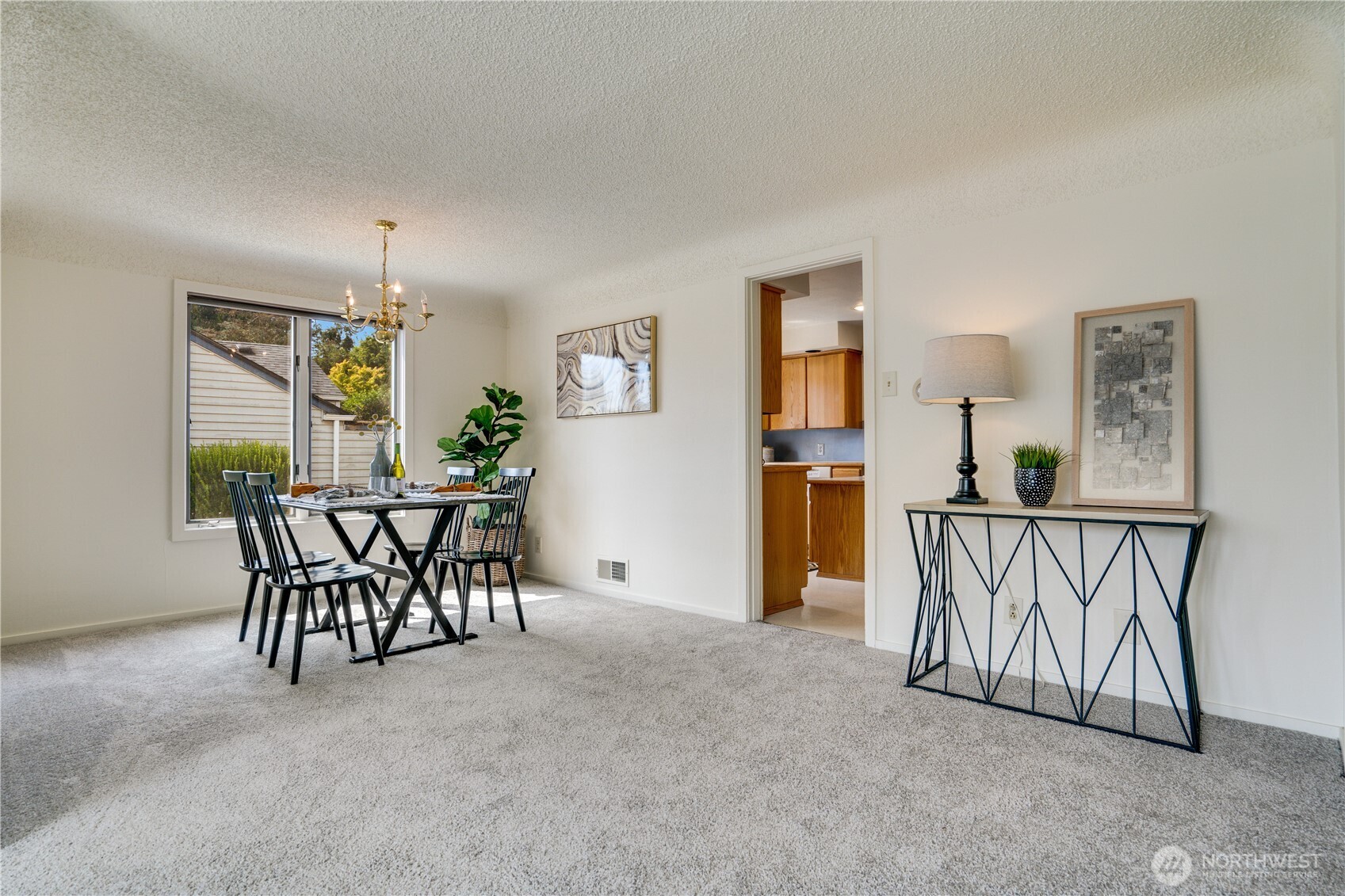 121 K Street NE