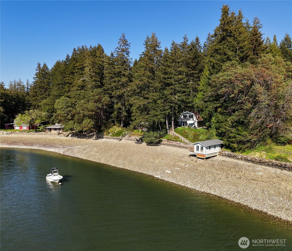 Photo of 13861 NE North Shore Road, Belfair, WA 98528 (MLS # 2496141)