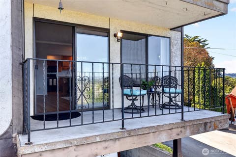 Photo of 317 Kennebeck Avenue S #104, Kent, WA 98030 (MLS # 2554030)