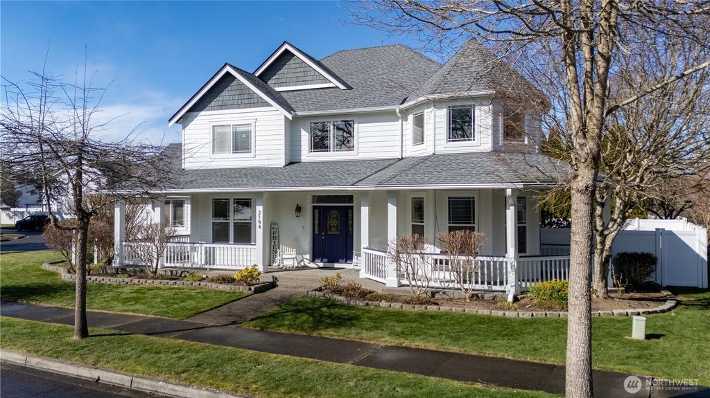 Photo of 2194 Forrest Place, Dupont, WA 98327 (MLS # 2491772)