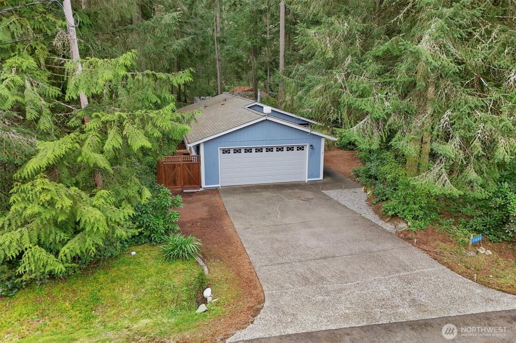 Photo of 11222 Country Club Place, Anderson Island, WA 98303 (MLS # 2513550)