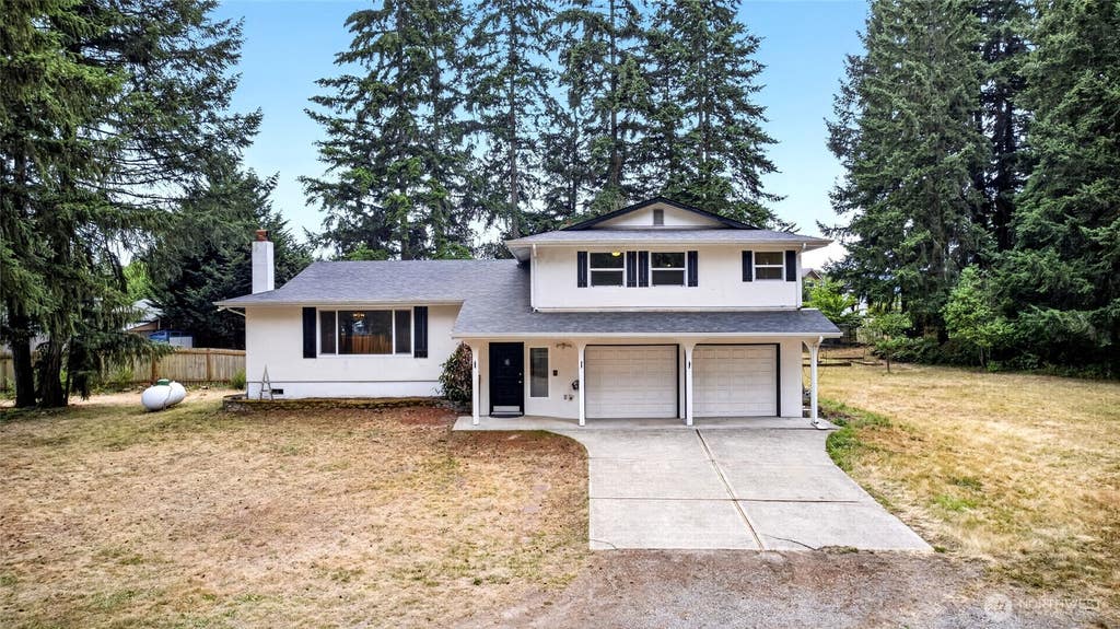 Photo of 20714 115th Avenue E, Graham, WA 98338 (MLS # 2561897)
