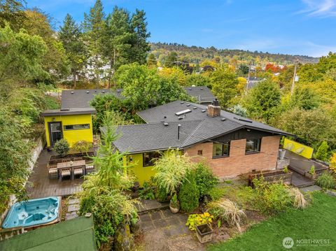 Photo of 711 S Trenton Street, Seattle, WA 98108 (MLS # 2446818)
