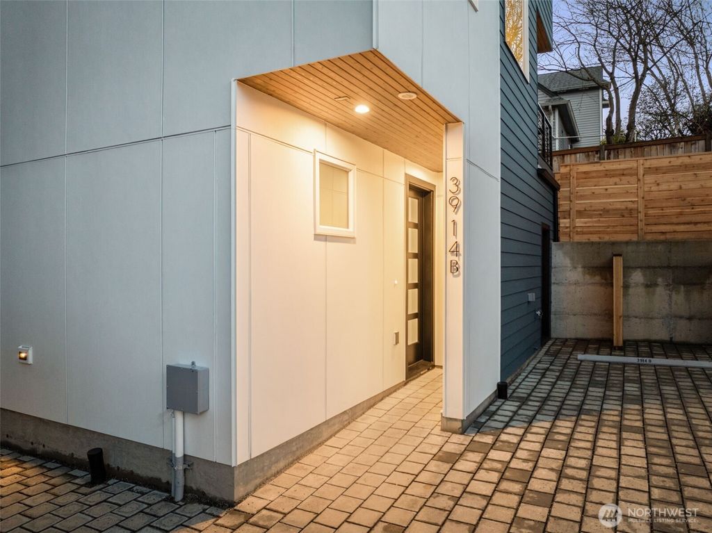 Photo of 3914 B S Juneau Street, Seattle, WA 98118 (MLS # 2497006)