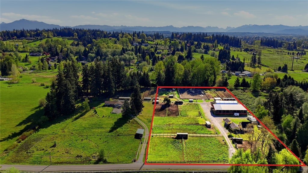 Photo of 7325 65th Avenue SE, Snohomish, WA 98290 (MLS # 2598204)