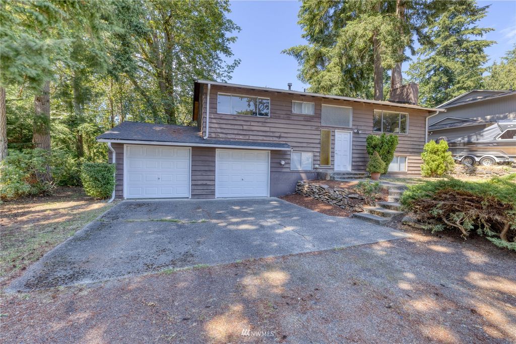 Photo of 13440 SE 141st Street, Renton, WA 98059 (MLS # 1969581)