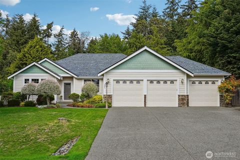 Photo of 1043 Potlatch Dr DR, Fox Island, WA 98333 (MLS # 2527533)