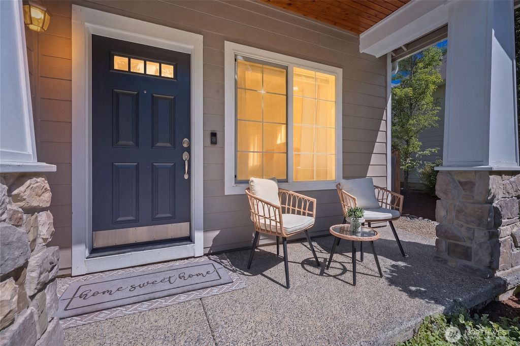 Photo of 7927 NE 87th Place, Marysville, WA 98270 (MLS # 2517742)
