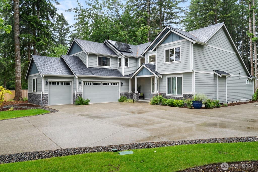 Photo of 6830 Cavalier Street SW, Olympia, WA 98512 (MLS # 2538419)