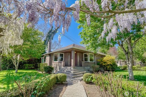 Photo of 3004 SW Barton Street, Seattle, WA 98126 (MLS # 2516940)