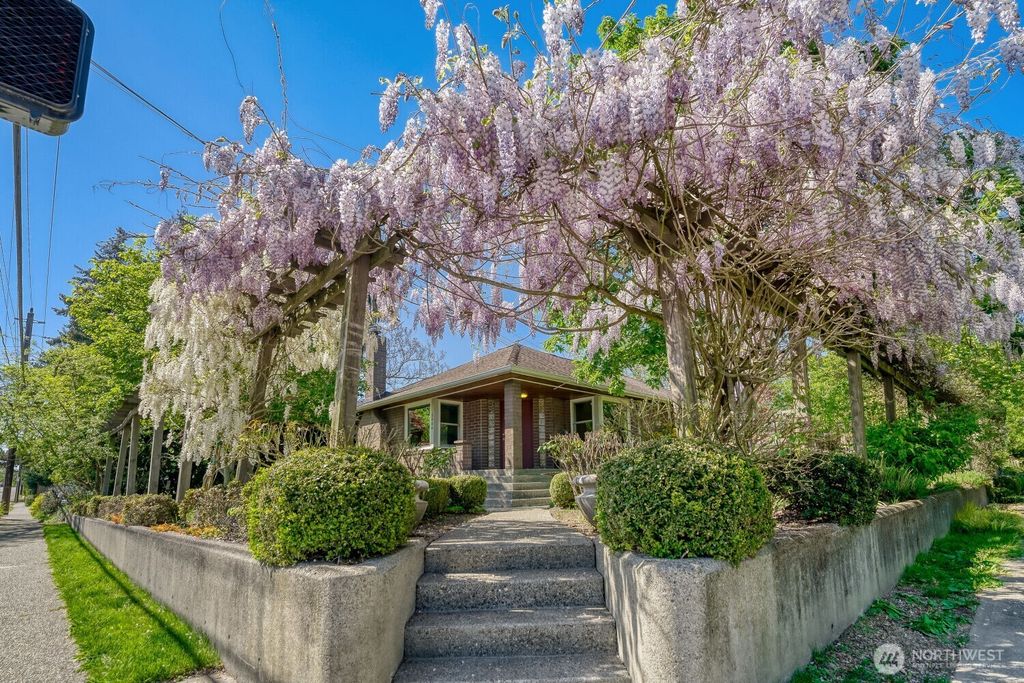 Photo of 3004 SW Barton Street, Seattle, WA 98126 (MLS # 2516940)