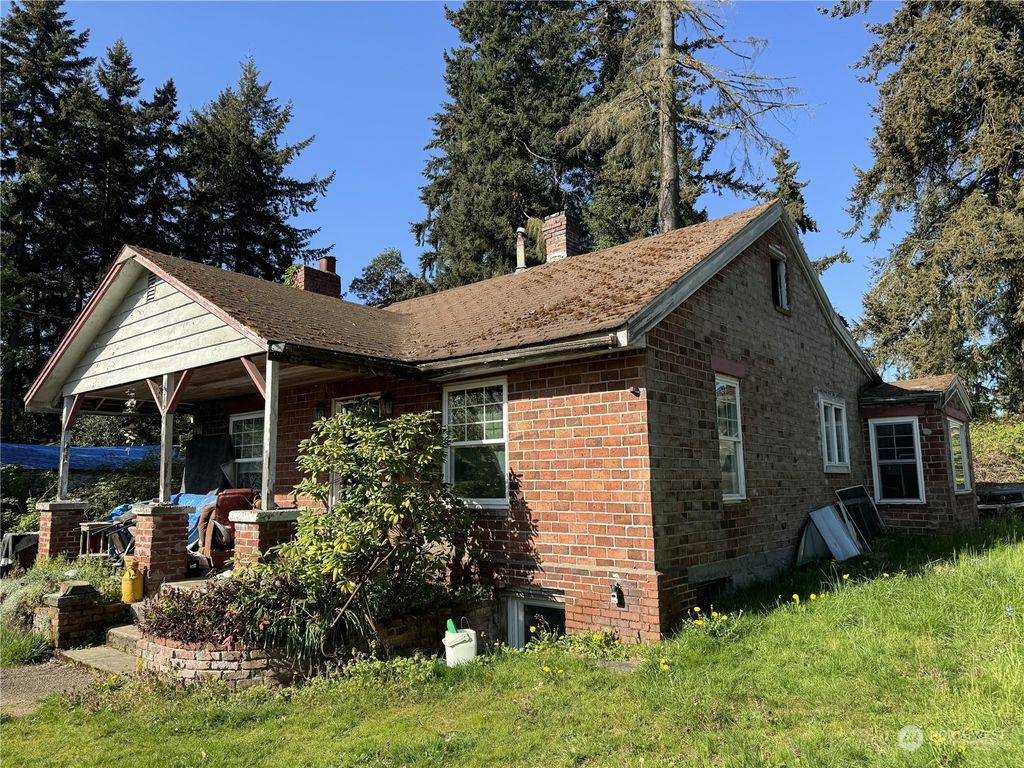Photo of 12611 12th Avenue S, Seattle, WA 98168 (MLS # 2225604)