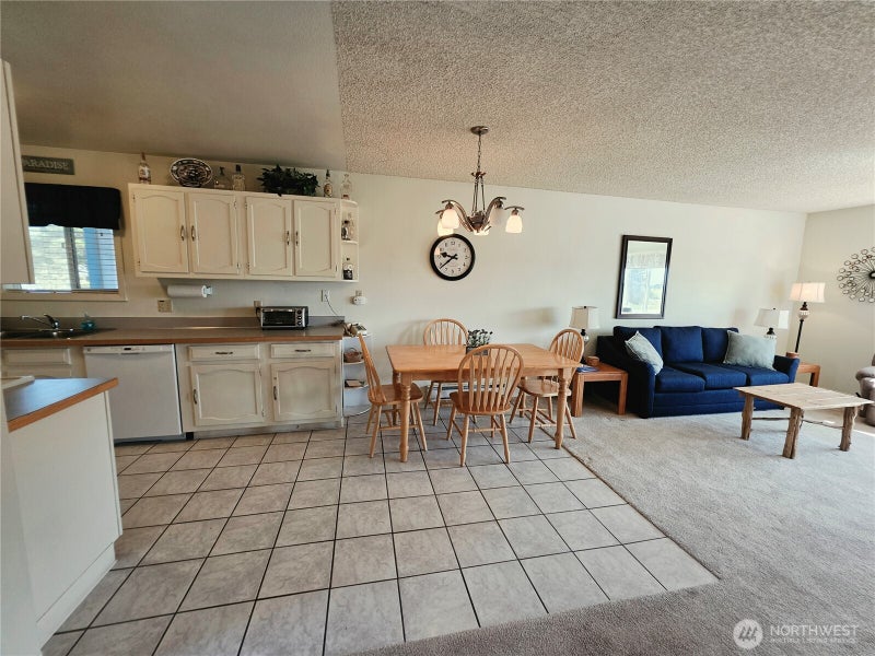 2210 26th Street NW 422