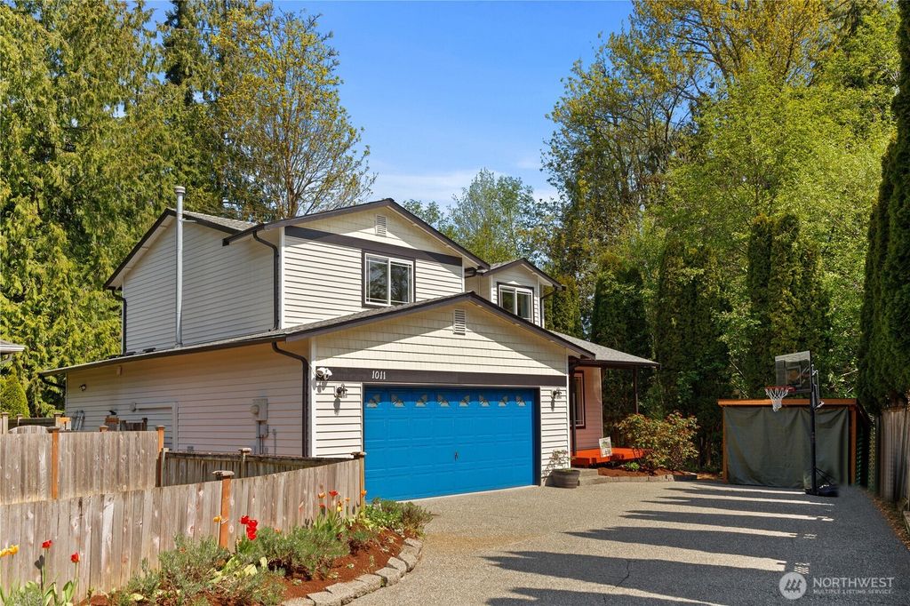 Photo of 1011 97th Drive SE, Lake Stevens, WA 98258 (MLS # 2367054)