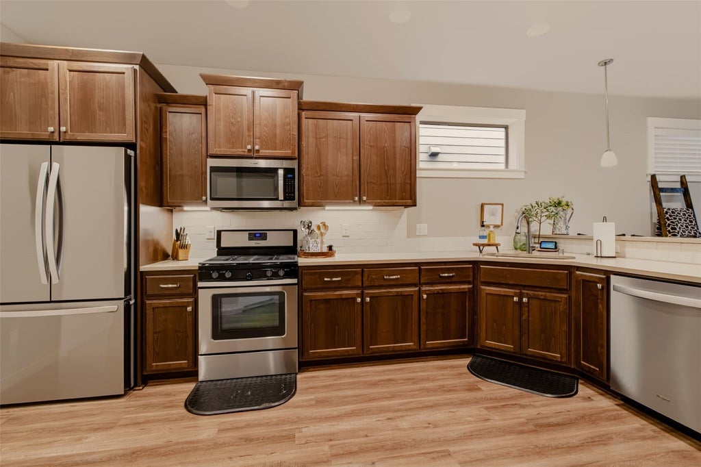 Photo of 15501 NE 108th Way, Vancouver, WA 98682 (MLS # 2598429)
